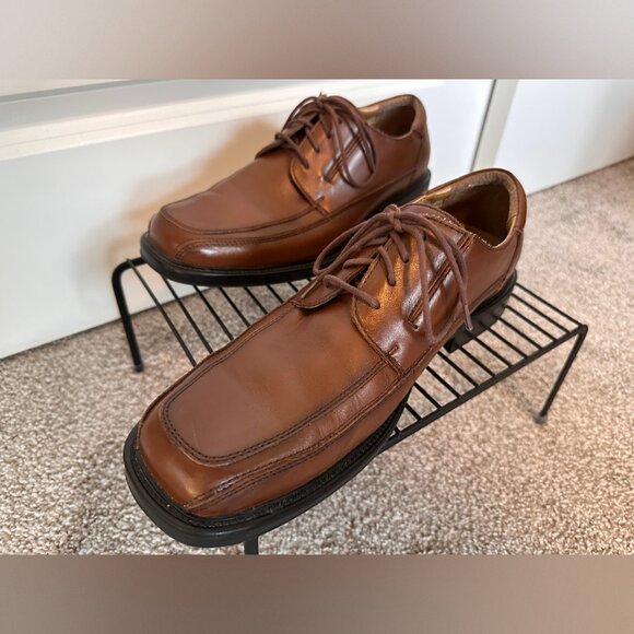 Dockers Men’s Brown Leather Dress Shoes – All Motion Comfort (10M) - Picture 2 of 13